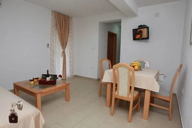 Basic Tek Büyük veya İki Ayrı Yataklı Oda, Dağ Manzaralı