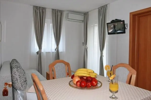 Basic Tek Büyük veya İki Ayrı Yataklı Oda, Dağ Manzaralı