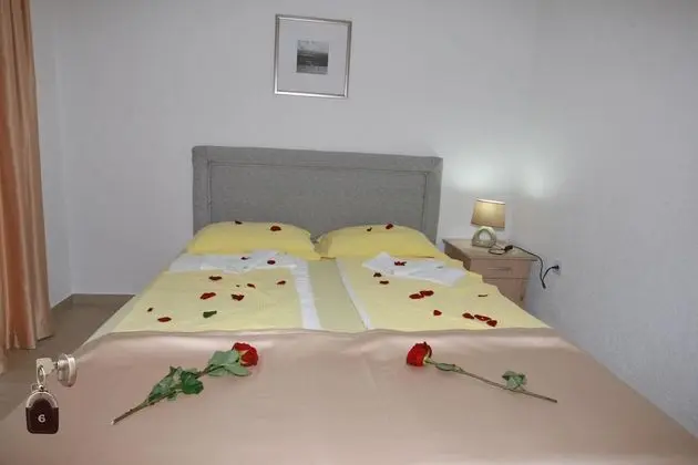 Basic Tek Büyük veya İki Ayrı Yataklı Oda, Dağ Manzaralı