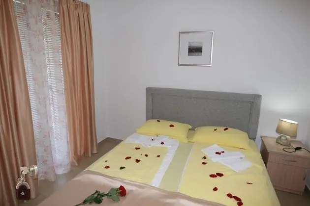 Basic Tek Büyük veya İki Ayrı Yataklı Oda, Dağ Manzaralı