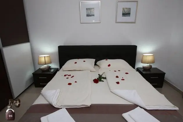 Basic Tek Büyük veya İki Ayrı Yataklı Oda, Dağ Manzaralı