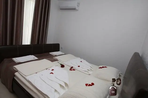 Basic Tek Büyük veya İki Ayrı Yataklı Oda, Dağ Manzaralı