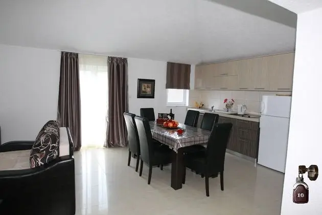 Basic Tek Büyük veya İki Ayrı Yataklı Oda, Dağ Manzaralı