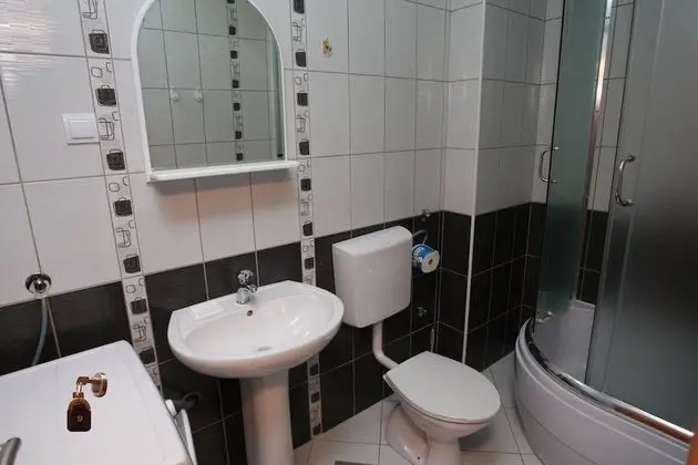 Basic Tek Büyük veya İki Ayrı Yataklı Oda, Dağ Manzaralı