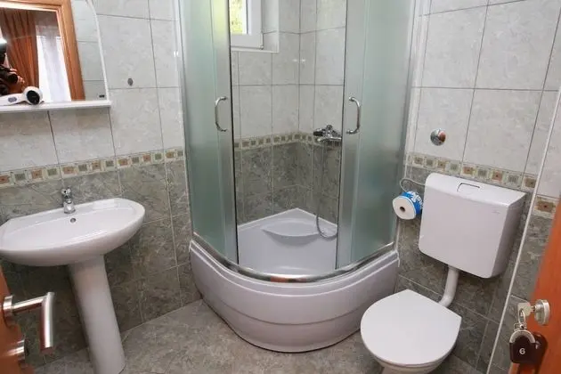 Basic Tek Büyük veya İki Ayrı Yataklı Oda, Dağ Manzaralı