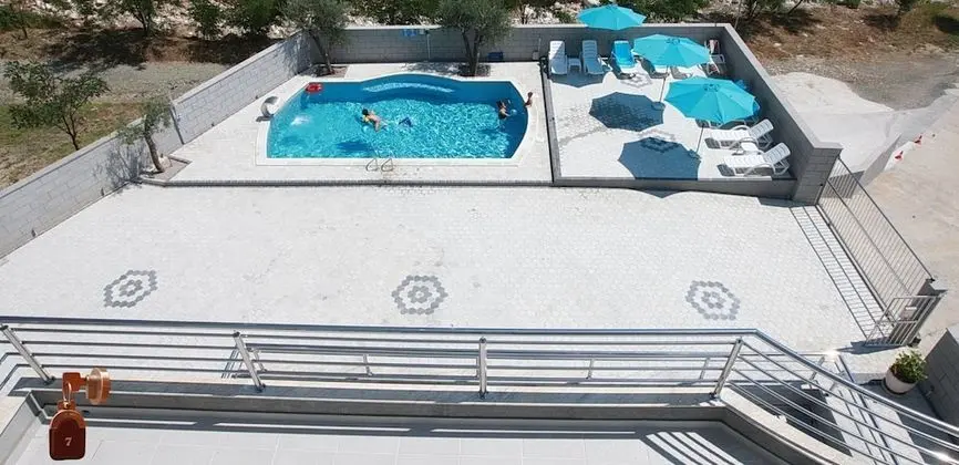 Basic Tek Büyük veya İki Ayrı Yataklı Oda, Dağ Manzaralı