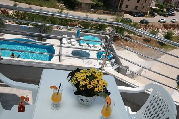 Basic Tek Büyük veya İki Ayrı Yataklı Oda, Dağ Manzaralı