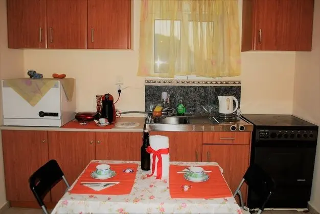 Family Apart Daire, 1 Yatak Odası, Mutfak, Bahçe Manzaralı