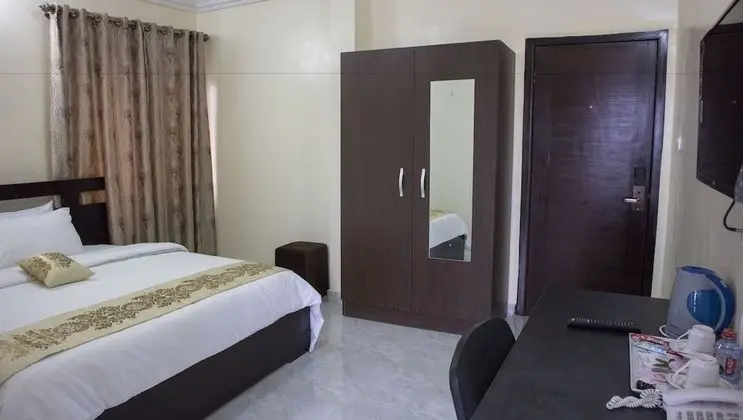 Deluxe Tek Büyük Yataklı Oda
