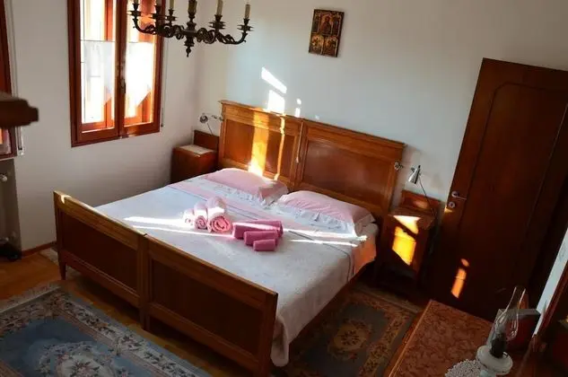 Tek Büyük Yataklı Oda, 1 En Büyük (King) Boy Yatak