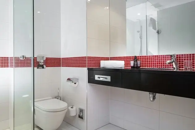 Deluxe Tek Büyük veya İki Ayrı Yataklı Oda