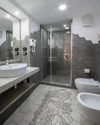 Superior Tek Büyük veya İki Ayrı Yataklı Oda