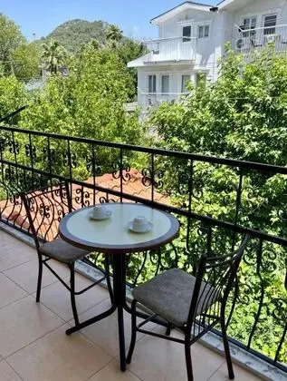 Aile Suiti, Bahçe Manzaralı, Balkonlu