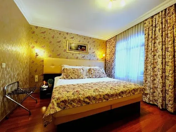 Economy Tek Büyük veya İki Ayrı Yataklı Oda