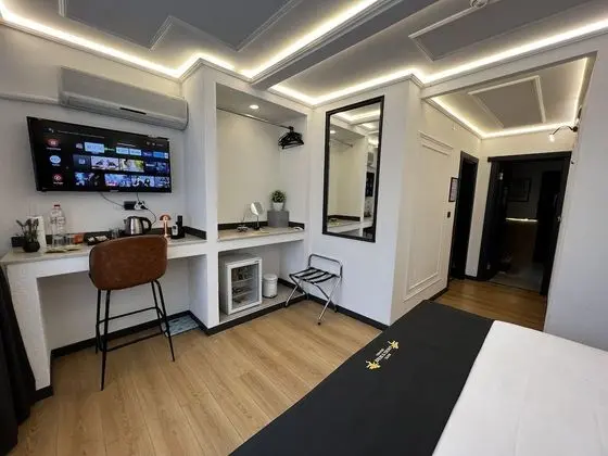 Superior Tek Büyük veya İki Ayrı Yataklı Oda