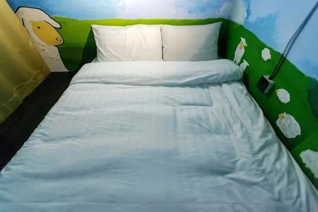 Ortak Ranzalı Oda, Karma Ranzalı Oda (1 Double Bed)