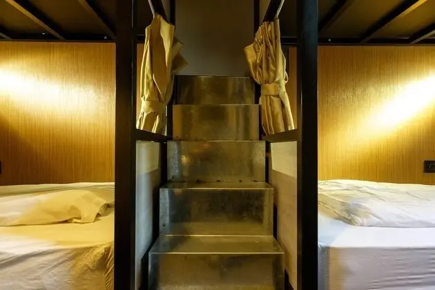 Ortak Ranzalı Oda, Sadece erkekler için, Ortak Banyo (1 Single Beds in 12 Mixed Dorm)