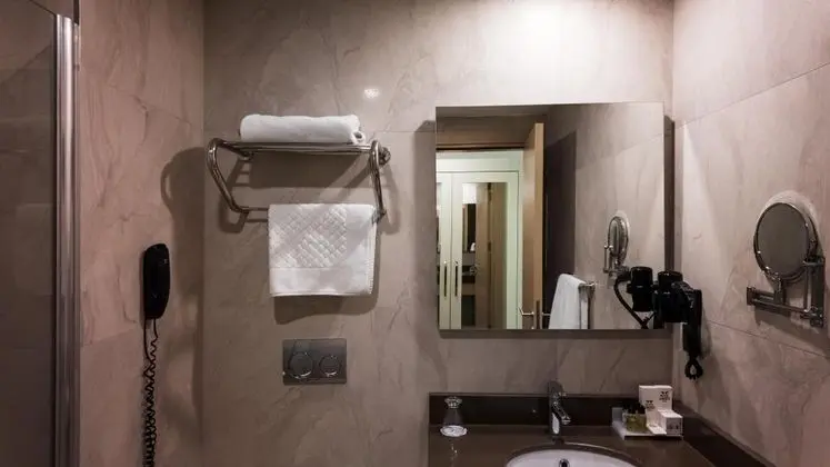 Standart Oda, Şehir Manzaralı, Fransız Balkonlu