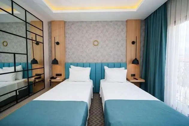 Standart Oda, Şehir Manzaralı, Fransız Balkonlu