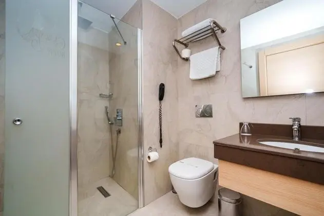 Standart Oda, Şehir Manzaralı, Fransız Balkonlu