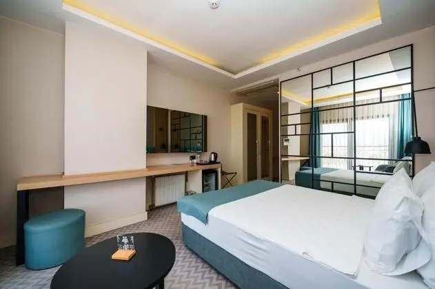 Standart Oda, Şehir Manzaralı, Fransız Balkonlu