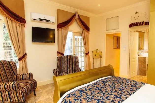 Luxury Tek Büyük Yataklı Oda