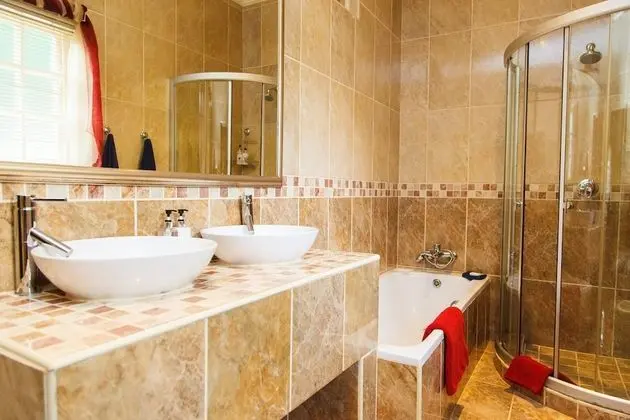 Luxury Tek Büyük Yataklı Oda