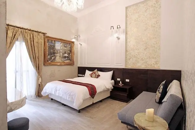 Comfort Tek Büyük Yataklı Oda