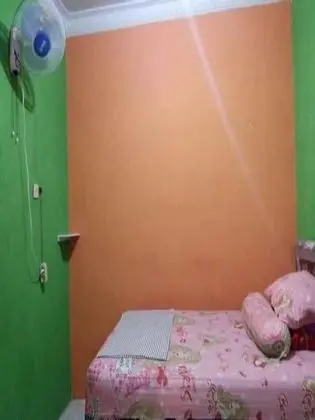 Ortak Ranzalı Oda, 1 Tek Kişilik Yatak