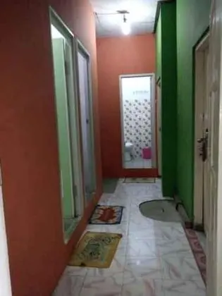 Ortak Ranzalı Oda, 1 Tek Kişilik Yatak
