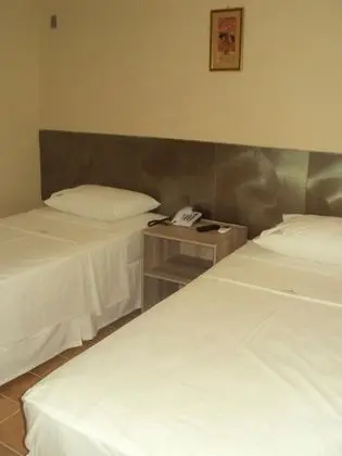 Tek Büyük veya İki Ayrı Yataklı Oda, 1 Çift Kişilik veya 2 Tek Kişilik Yatak