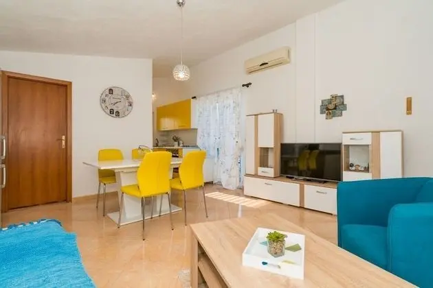 Apart Daire (Angie - terrace with sea view - A1(2+)