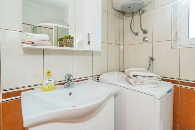 Apart Daire (Angie - terrace with sea view - A1(2+)