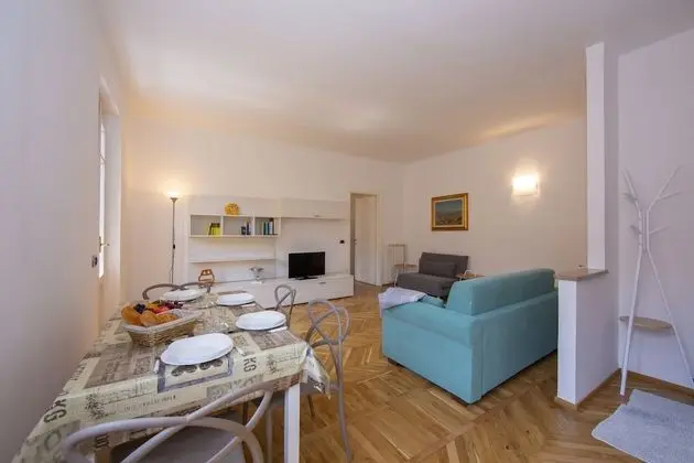 Family Apart Daire, 1 Çift Kişilik Yatak ve Çekyat (Angie's Apartment Stresa Lake)