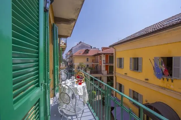 Family Apart Daire, 1 Çift Kişilik Yatak ve Çekyat (Angie's Apartment Stresa Lake)