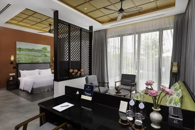 Modern Pool Villa