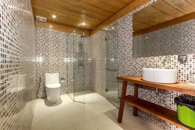 Honeymoon Kulübe, 1 En Büyük (King) Boy Yatak, Balkon, Havuz Manzaralı