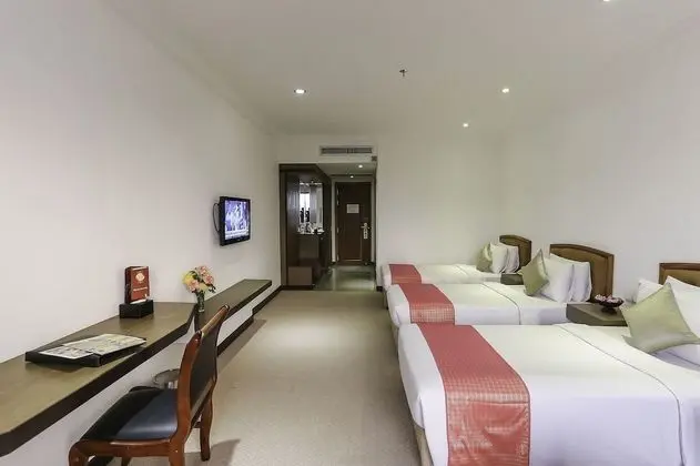 Deluxe Üç Kişilik Oda, 1 Yatak Odası, Havuz Manzaralı