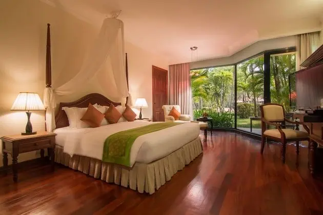 Club Oda (Palace Club - Access to Club Lounge)