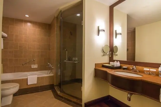 Club Oda (Palace Club - Access to Club Lounge)
