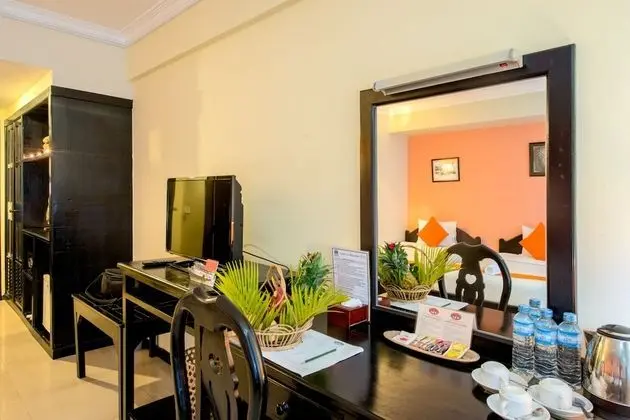 Superior Üç Kişilik Oda (Free 1 way pick up)