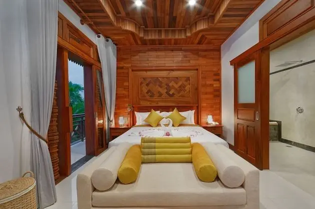 Presidential Suite, Pool View, 2 Bedrooms - Two ways airport transfer