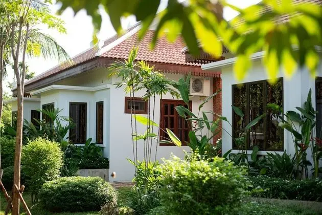Residential Suite, Connecting Room with Pool Access - Two ways airport transfer