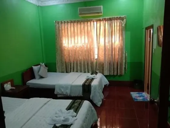 İki Ayrı Yataklı Oda, Şehir Manzaralı