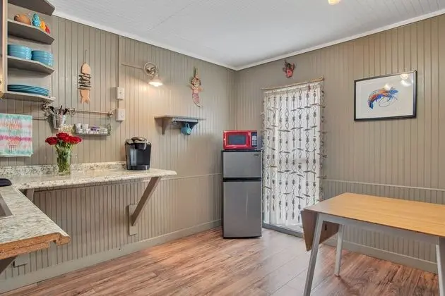Ev, 1 Çift Kişilik Yatak, Veranda (ANG2-Anglers Court Beach Cottage #2)