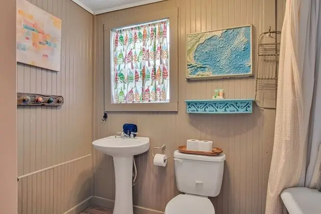Ev, 1 Çift Kişilik Yatak, Veranda (ANG2-Anglers Court Beach Cottage #2)