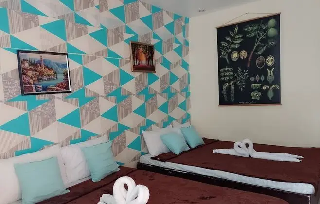 Family Tek Büyük veya İki Ayrı Yataklı Oda