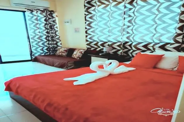 Tek Büyük Yataklı Oda, Deniz Manzaralı, Köşe