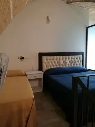 Üç Kişilik Oda