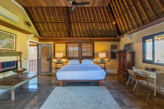 Signature Villa